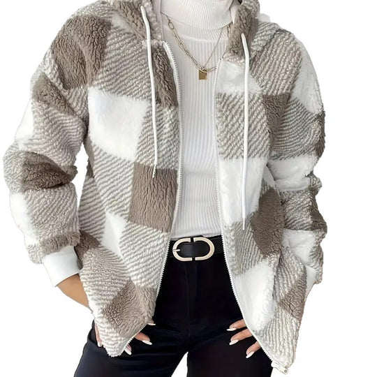 Damen Kuschelige Kapuzenjacke im Karodesign Fudus
