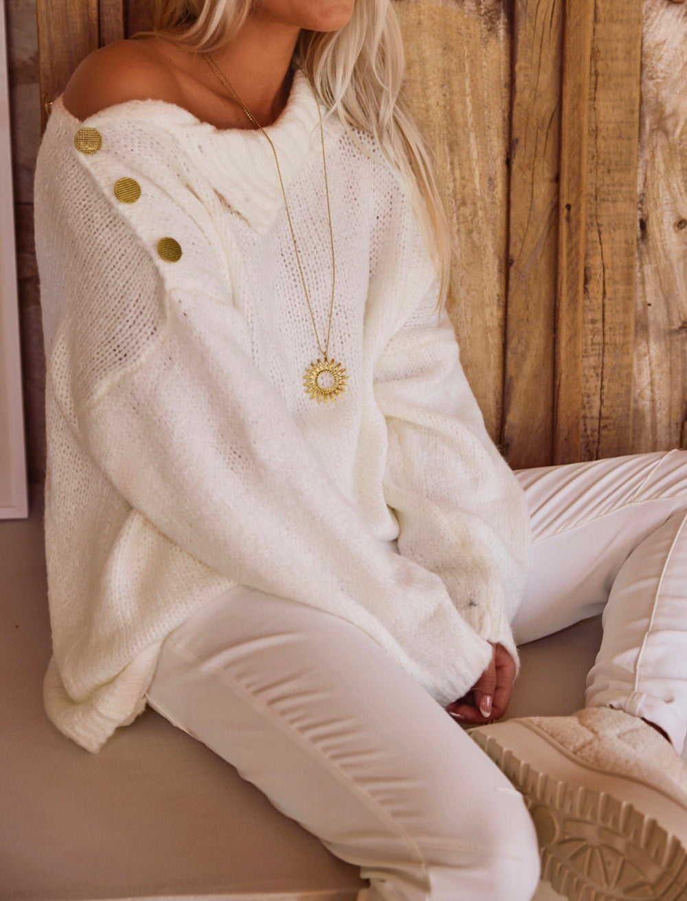 Damen Grobstrickpullover mit hohem Kragen und modischen Knopfdetails Fudus