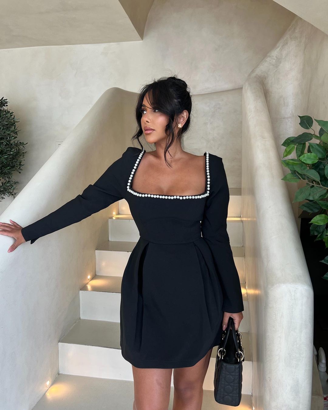 Fudus | Plissiertes Minikleid Mit Perlenausschnitt