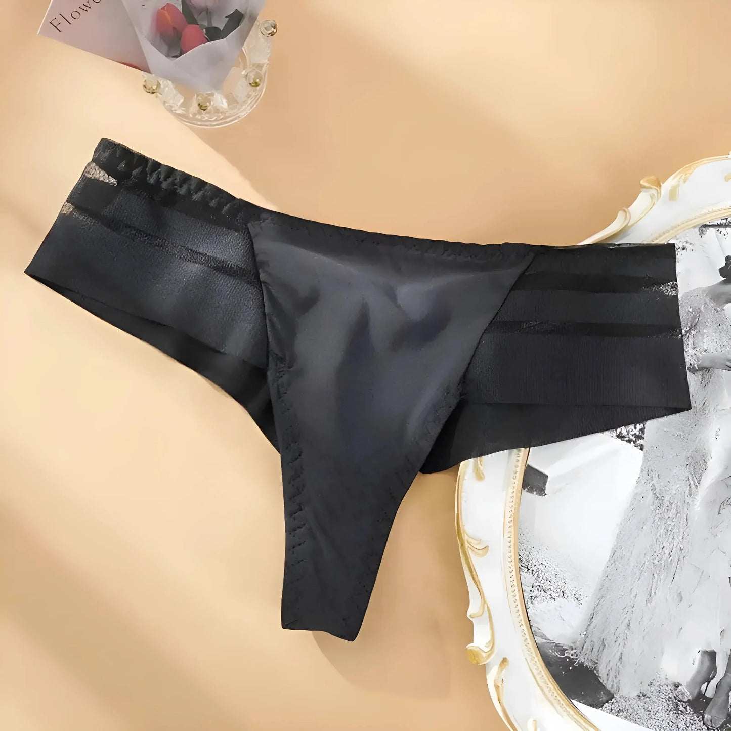 Nahtloser String aus kombinierten Materialien