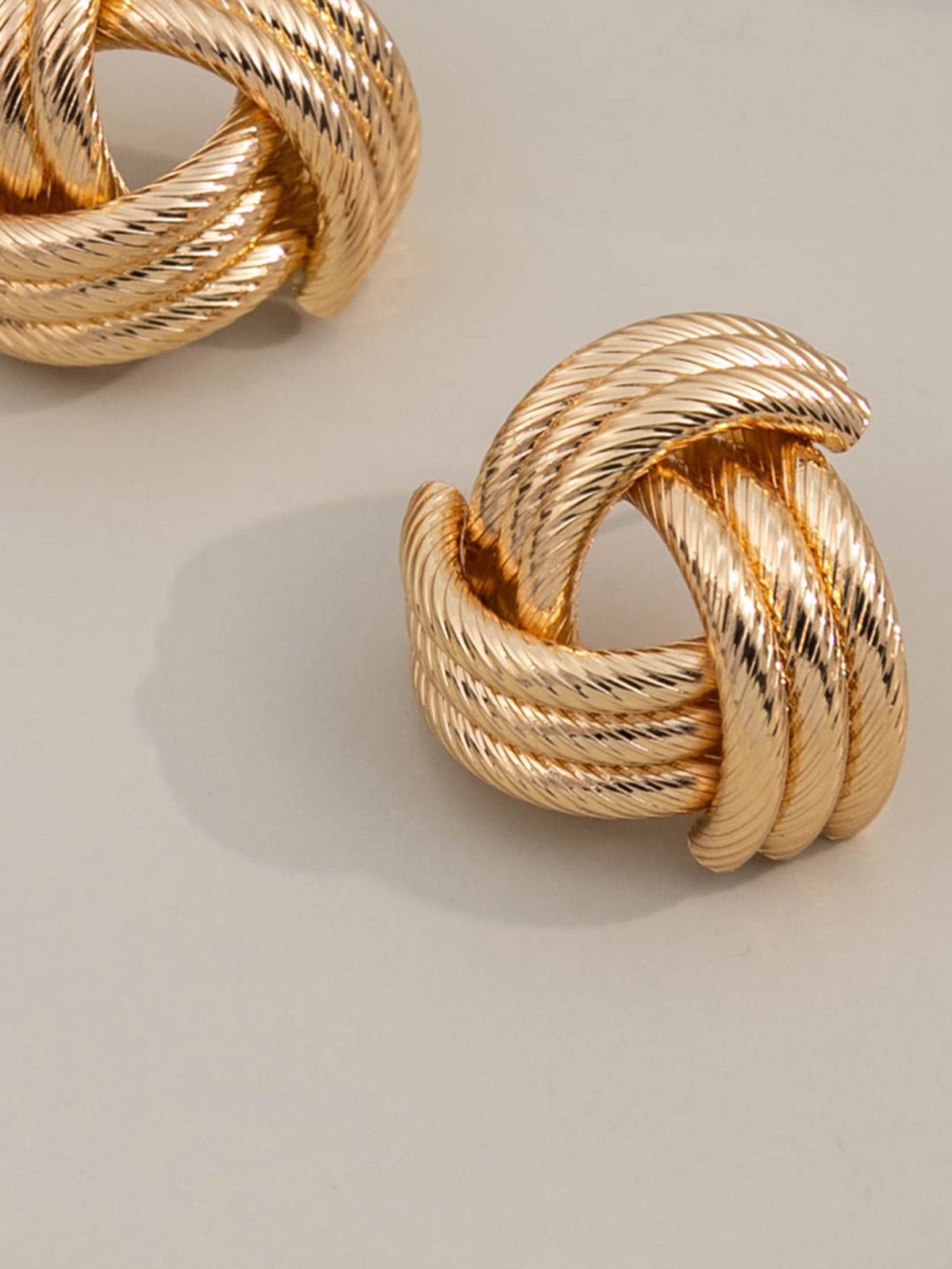 Geknotete Geometrische Damen-Ohrringe